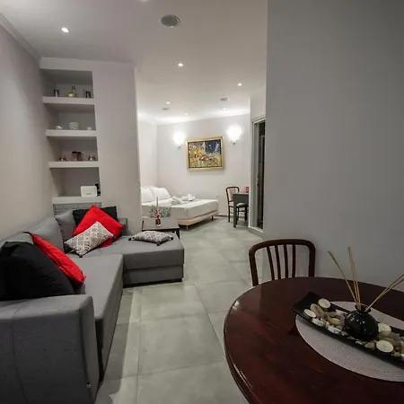 Rafaelas House In Corfu Town Apartment