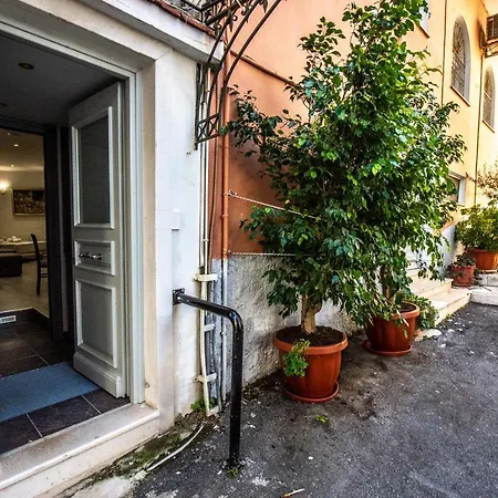 شقة Rafaelas House In Corfu Town